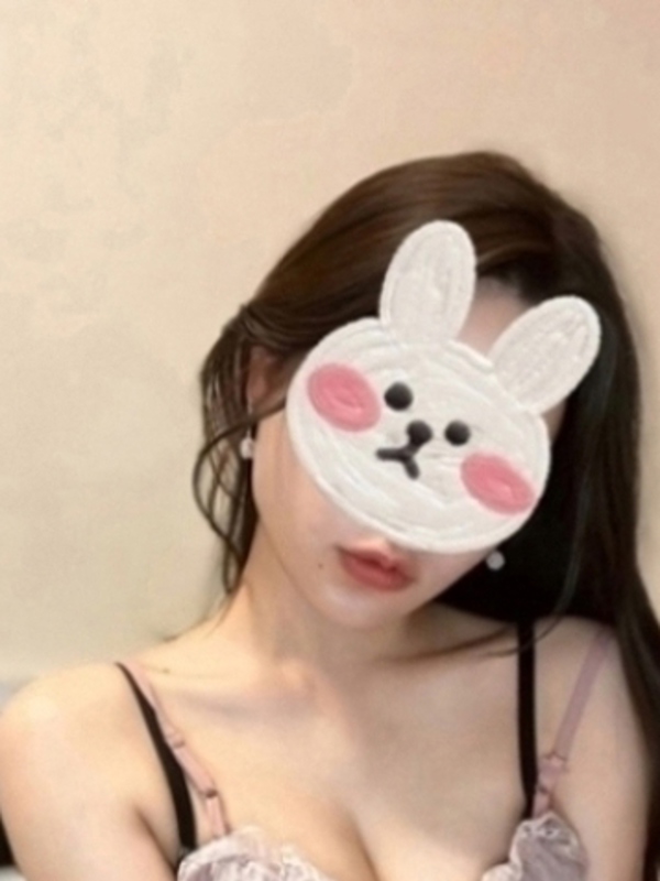 ゆりな